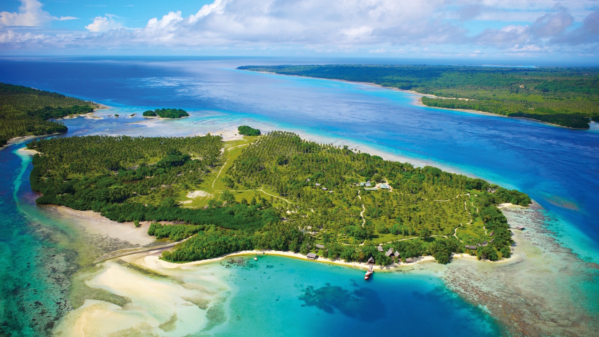 Ratua Island, aerial view