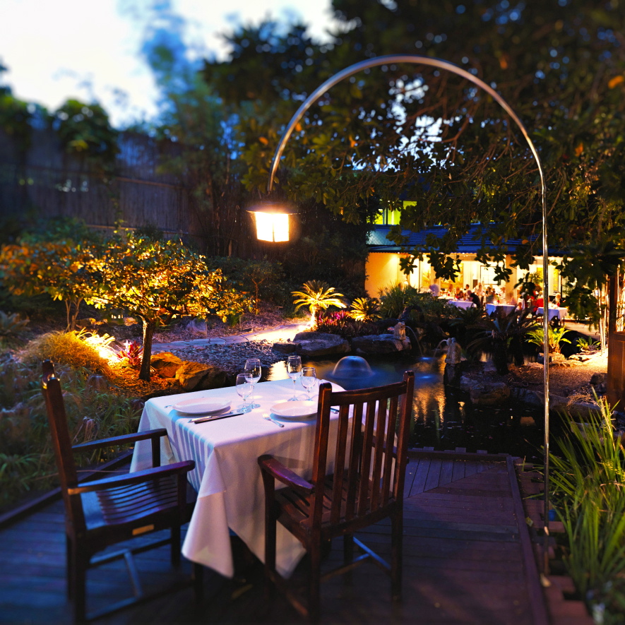 Dining-Oriental-Exterior - Wandermelon