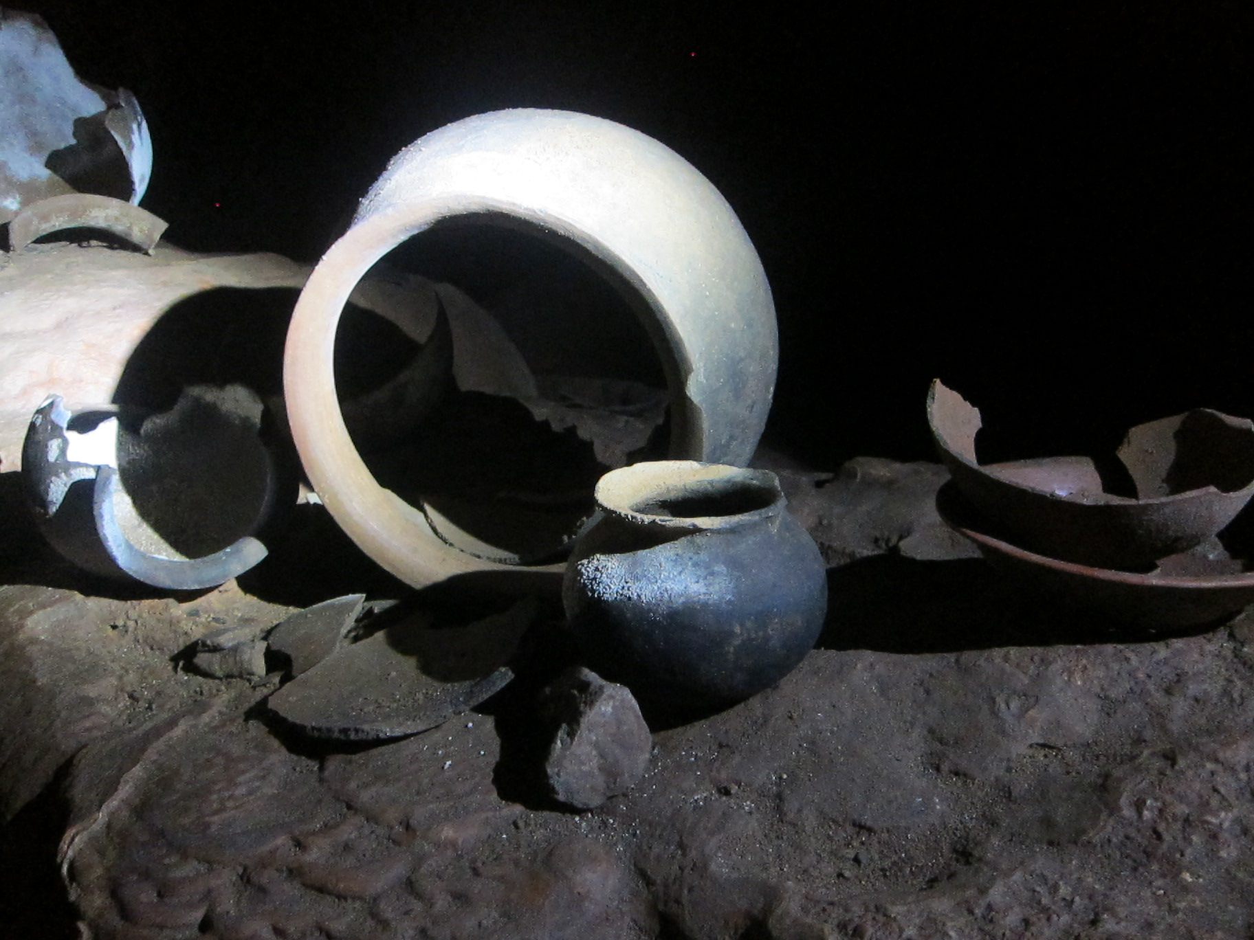 Maya pottery at ATM