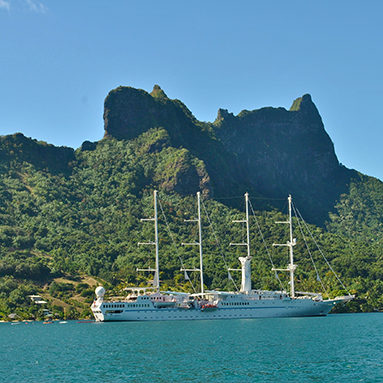 Windstar_Tahiti_Yacht